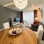 Apartment Deluxe Calea Victoriei ,ateneul Roman, Old Bucharest