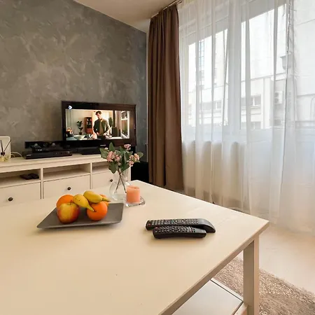 Deluxe Calea Victoriei ,ateneul Roman, Old * בוקרשט