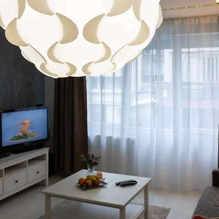 公寓 Deluxe Calea Victoriei ,ateneul Roman, Old