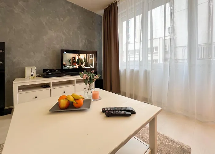 Deluxe Calea Victoriei ,ateneul Roman, Old * Bukarest