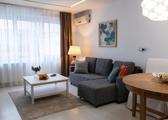 Deluxe Calea Victoriei ,ateneul Roman, Old * Bukurešť