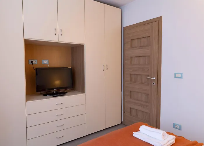 Apartman Deluxe Calea Victoriei ,ateneul Roman, Old