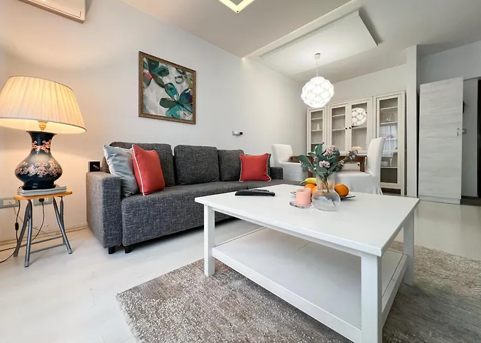 Deluxe Calea Victoriei ,ateneul Roman, Old * Bukarest